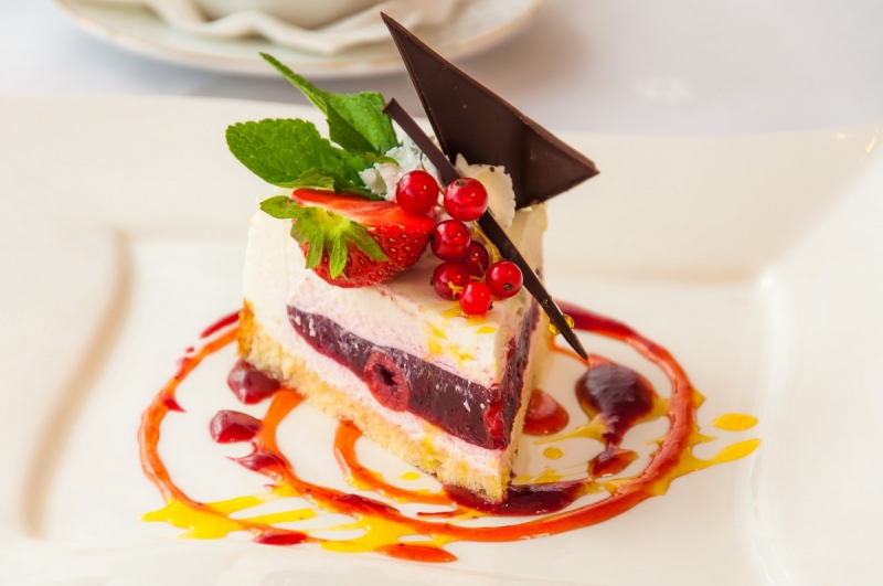 boulangerie-HYERES-min_the_cake_dessert_eating_bun_colorful_sweet_dish_taste_cake_with_cream-941034
